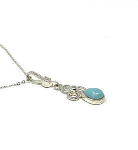 Trebol Larimar Necklace