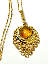 Load image into Gallery viewer, FILI VINTAGE AMBER PENDANT
